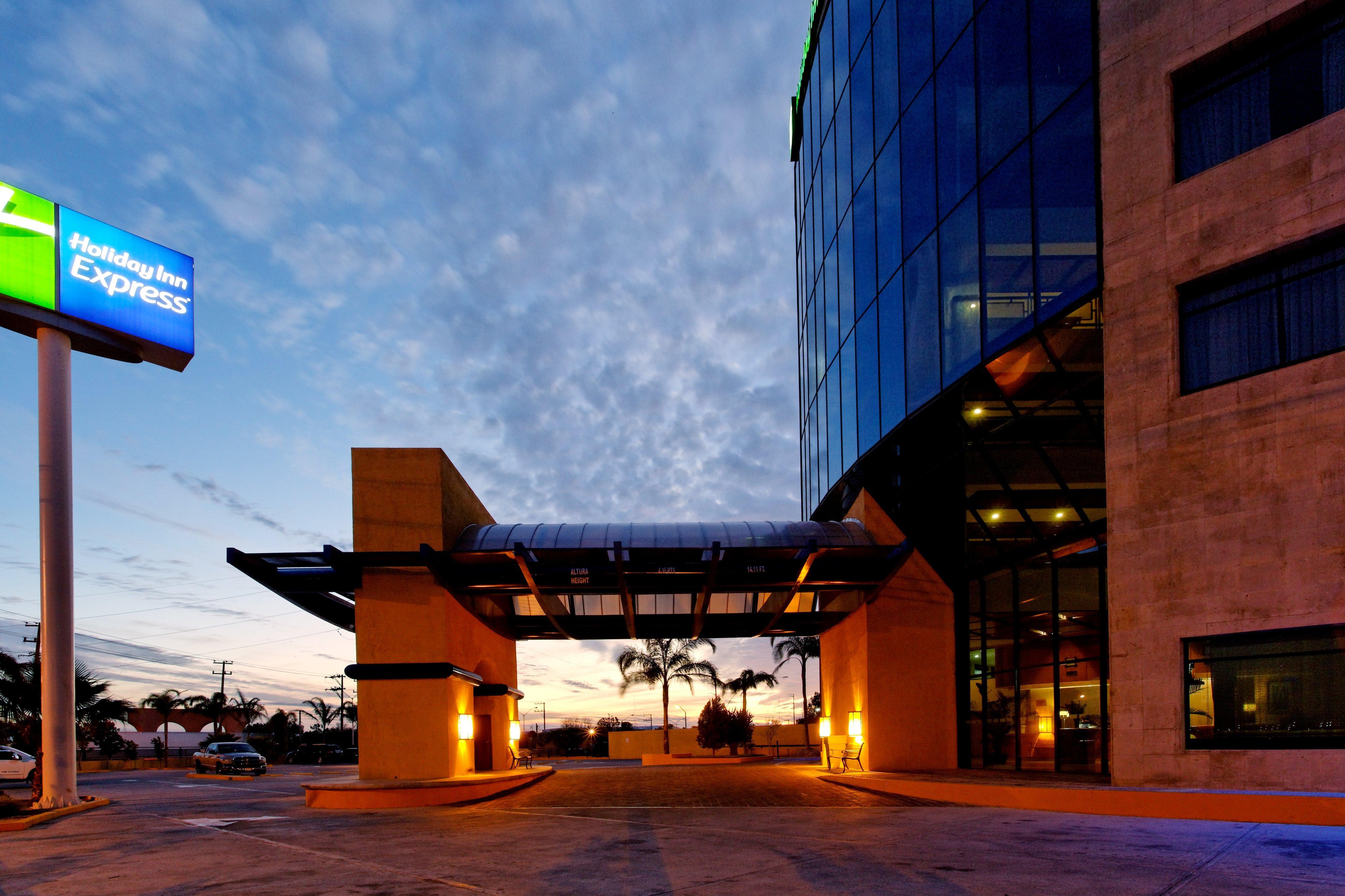 Holiday Inn Express Nuevo Laredo By Ihg Luaran gambar
