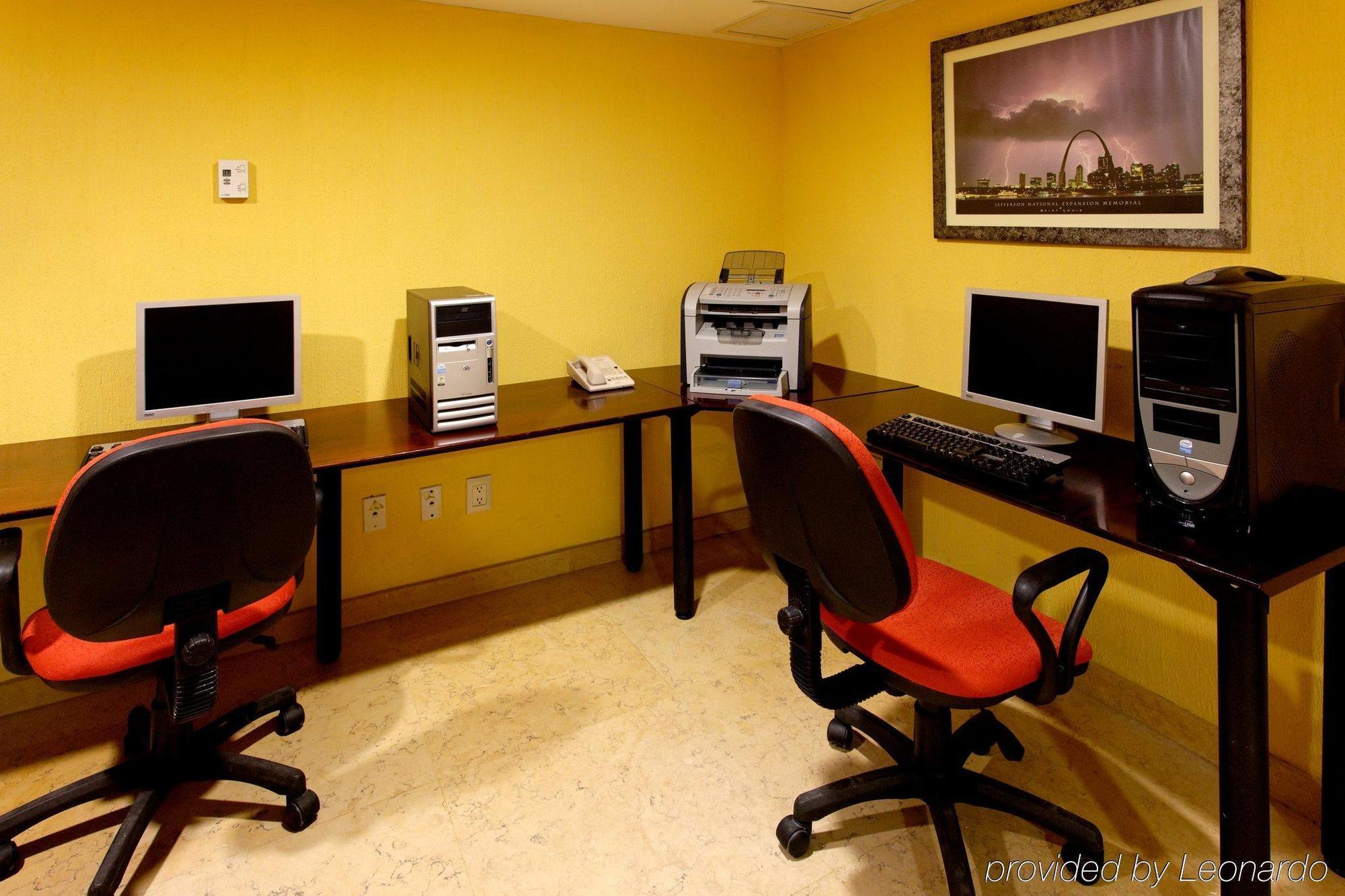 Holiday Inn Express Nuevo Laredo By Ihg Kemudahan gambar