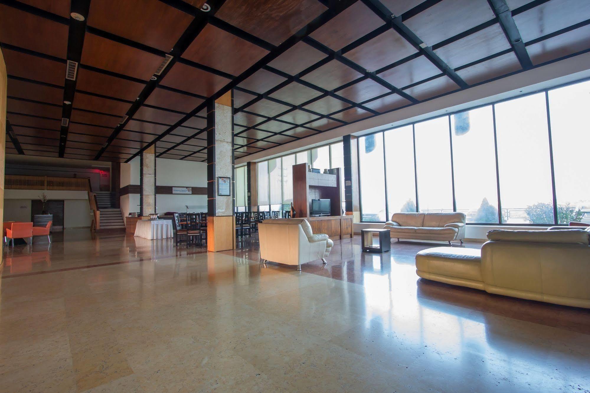 Holiday Inn Express Nuevo Laredo By Ihg Luaran gambar